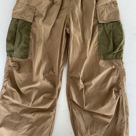 by Anthropologie Casual Hi Rise Barrel Style Cotton Cargo Pants Tan Green Sz 29 - Picture 5 of 14